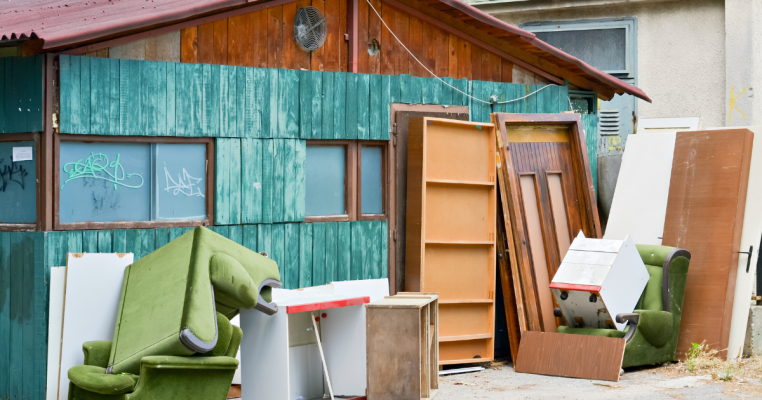 Top 5 Signs It's Time for a Professional Home Clearance
