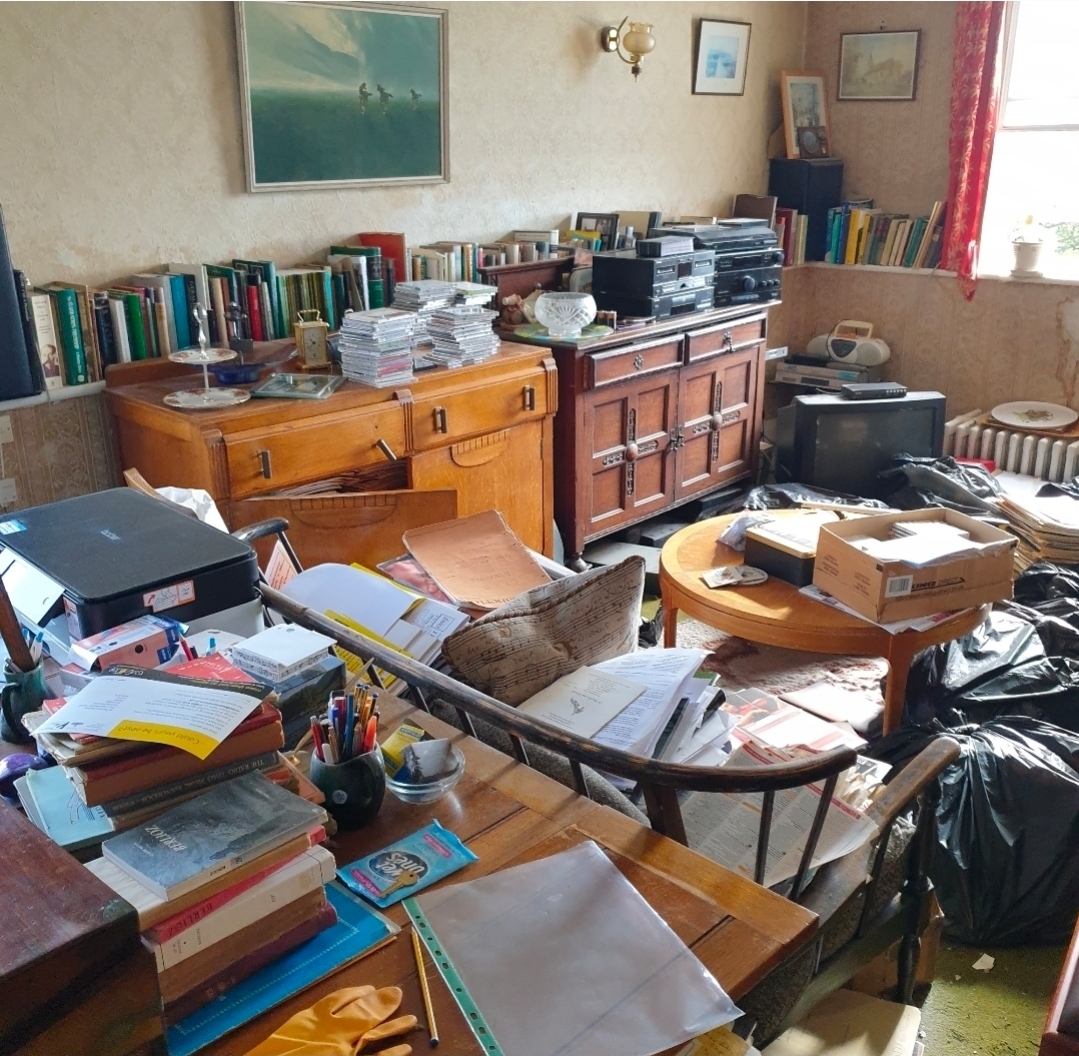 House-clearance-burgess-hill-lounge